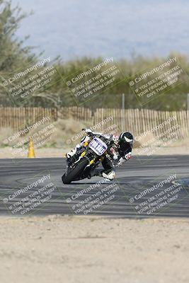 media/Jan-15-2026-Racers Edge (Thu) [[dfebeb70ab]]/2-A Group/Session 5 Turn 2/